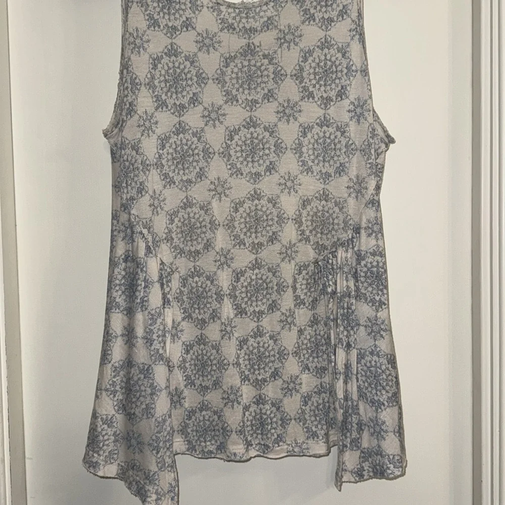 FP light weight tank top - Picture 3 of 4